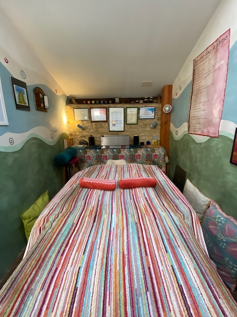 UTLT Hot Stones Massage, Cellefrouin, Poitou-Charente