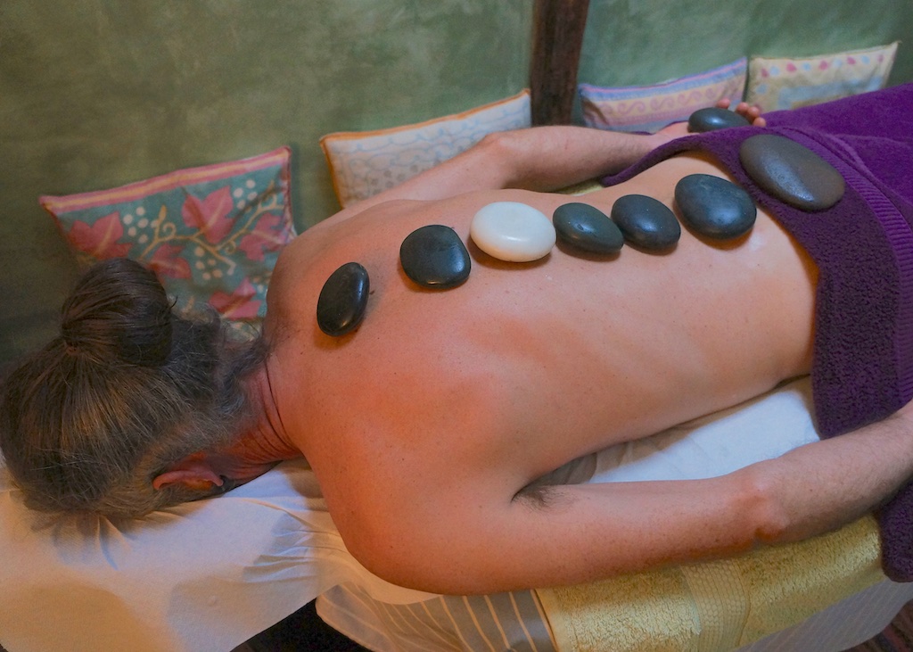 Hot Stones Massage, UTLT, Cellefrouin, Charente